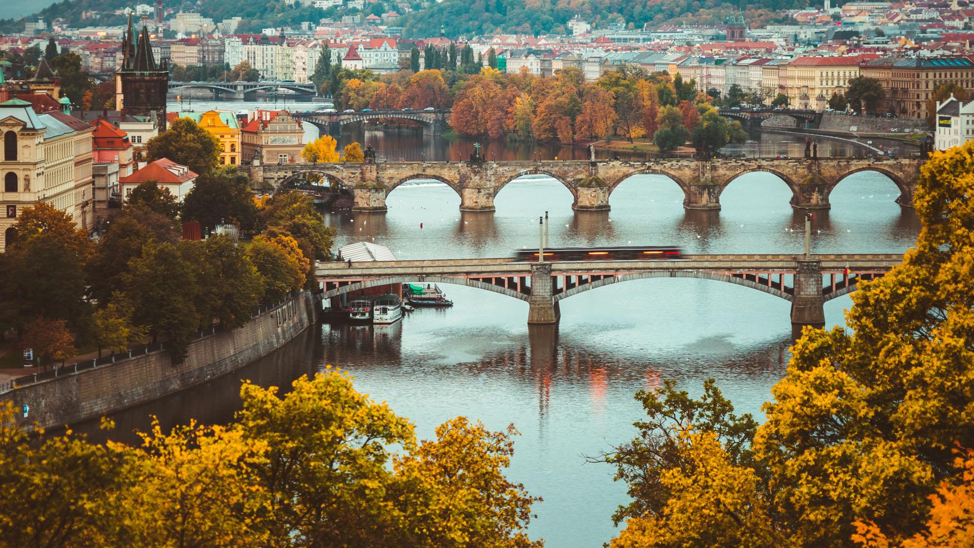 f6c8c802bf87eb8dc20ed78ba36d56f0.jpg U2.jpg