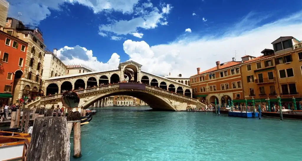 e83705d79e7b1e53df4ff44ab43f5715.png 22222.png